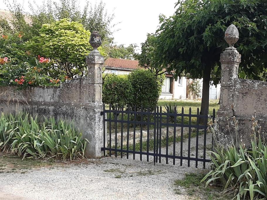 Les Annexes Villa Verdun-sur-le-Doubs Eksteriør bilde