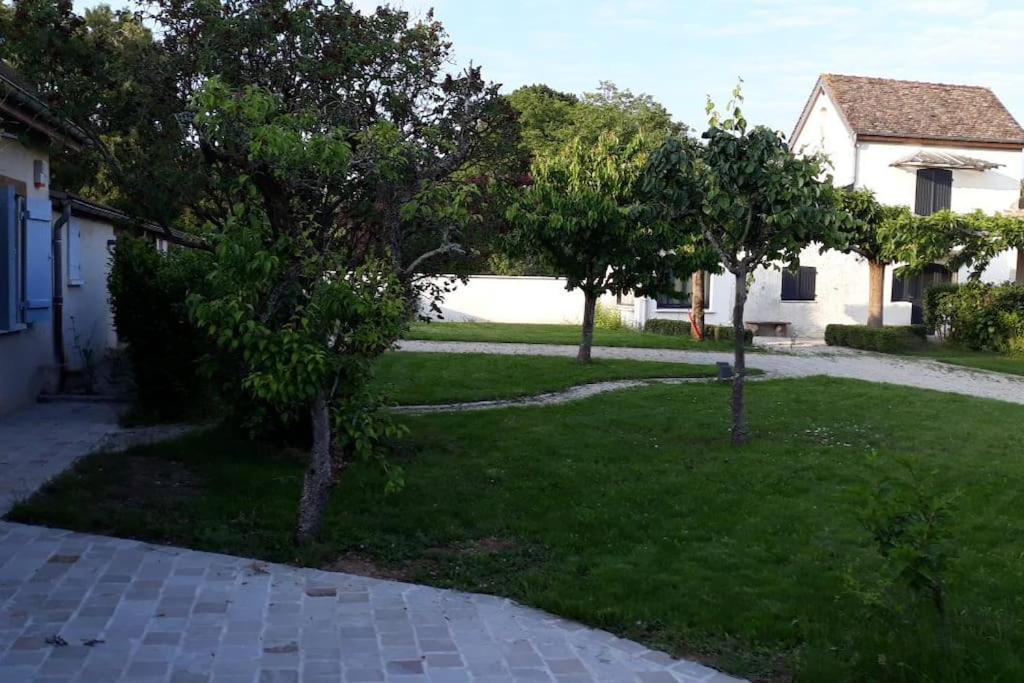 Les Annexes Villa Verdun-sur-le-Doubs Eksteriør bilde