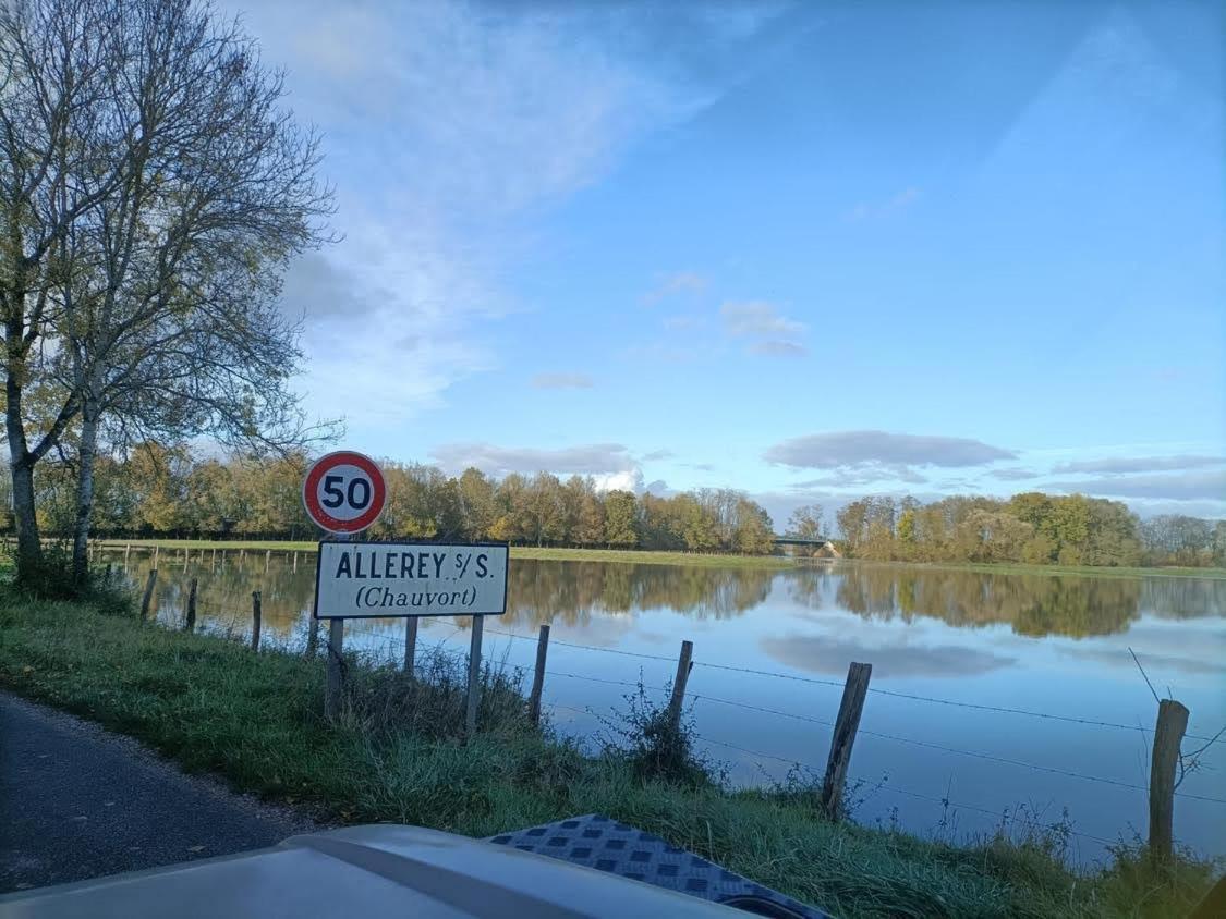 Les Annexes Villa Verdun-sur-le-Doubs Eksteriør bilde